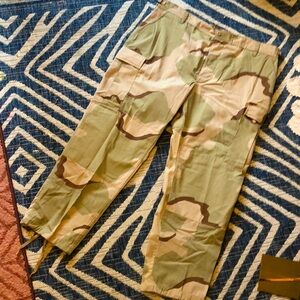 Desert camouflage summer pants men’s 2XL waist 42” length 30” new no tags; butto